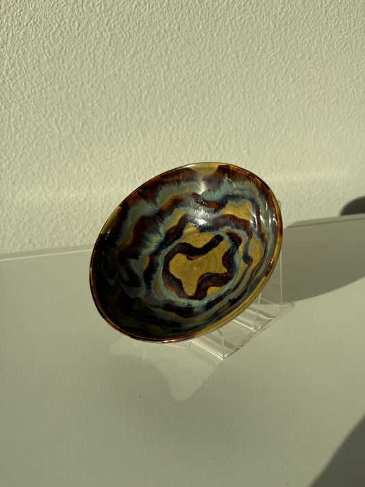 Swirly bowl